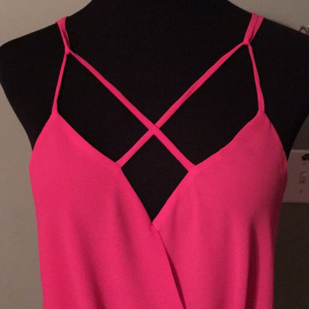 💥Last one!!!💥Size Medium cris cross summer top - Picture 3 of 3